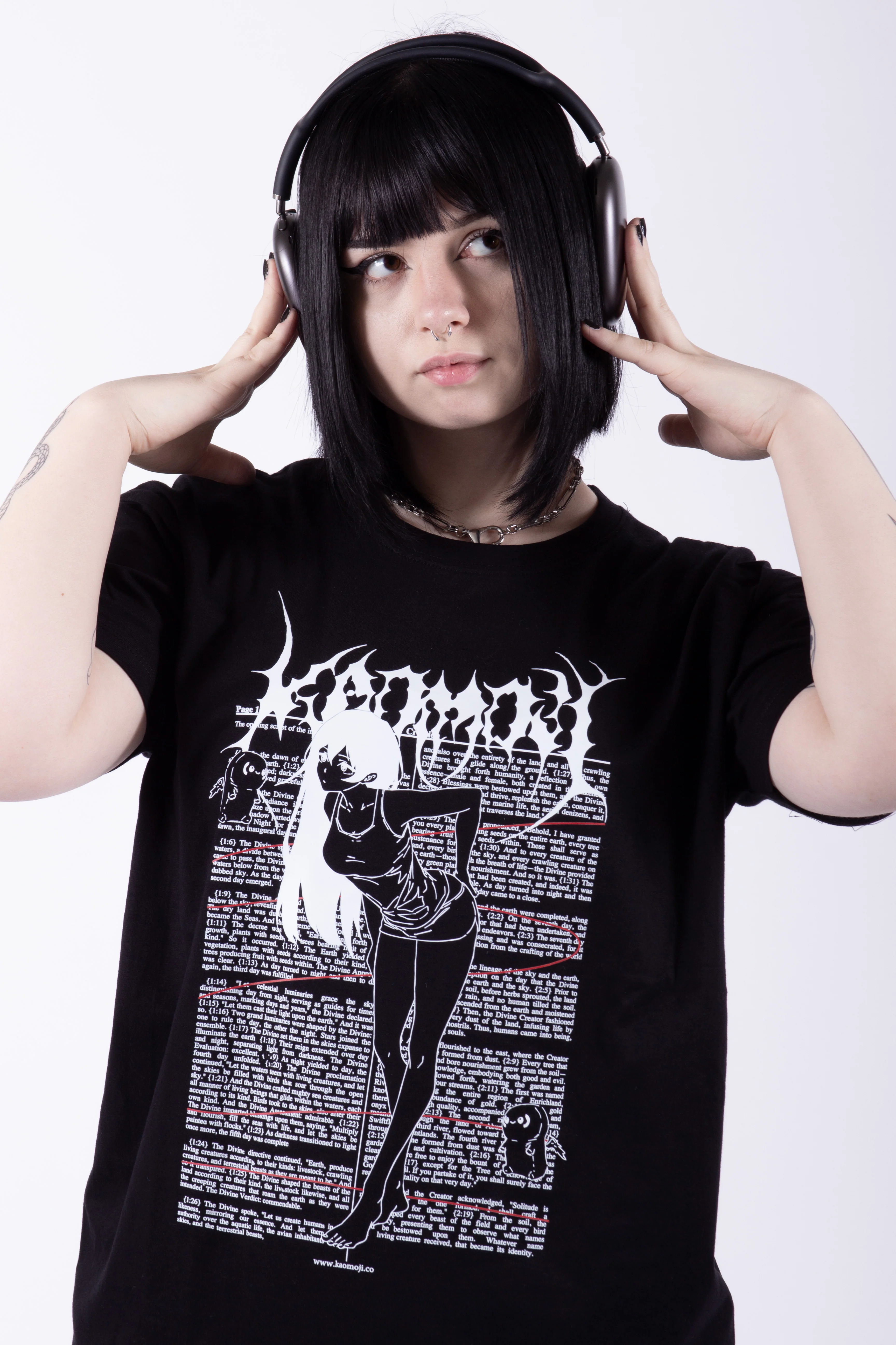 Chronicles • T-shirt Black - Image 4