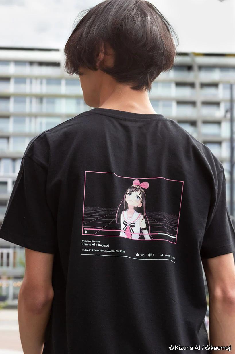 Kizuna AI • T-shirt Black - Image 7