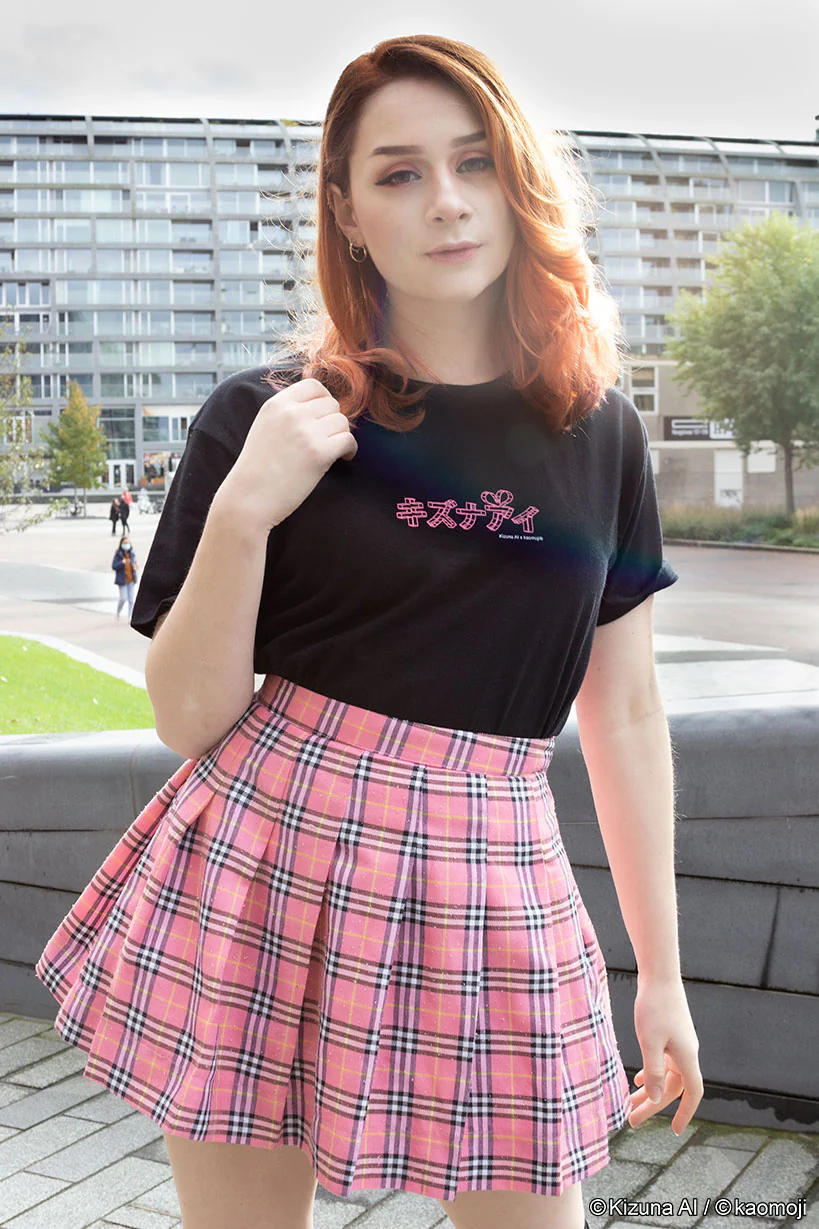 Kizuna AI • T-shirt Black - Image 8